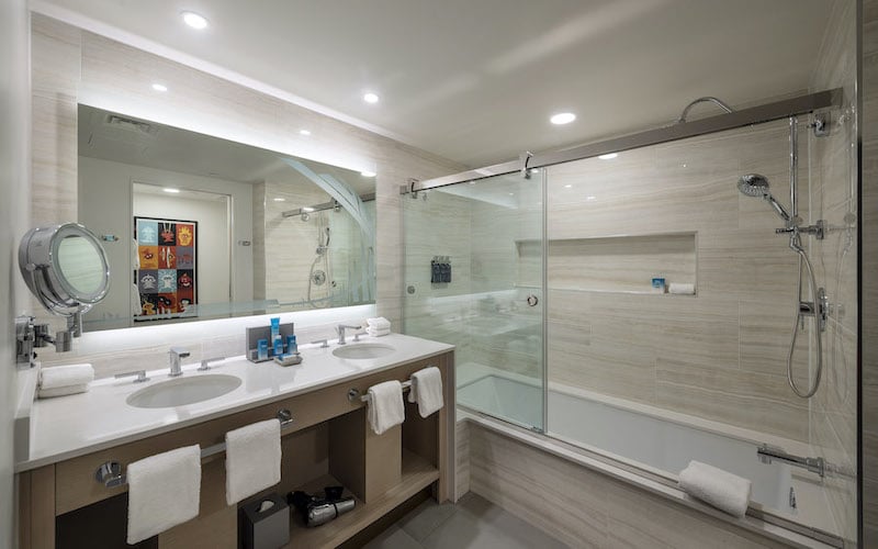 Contemporary Resort Bathroom